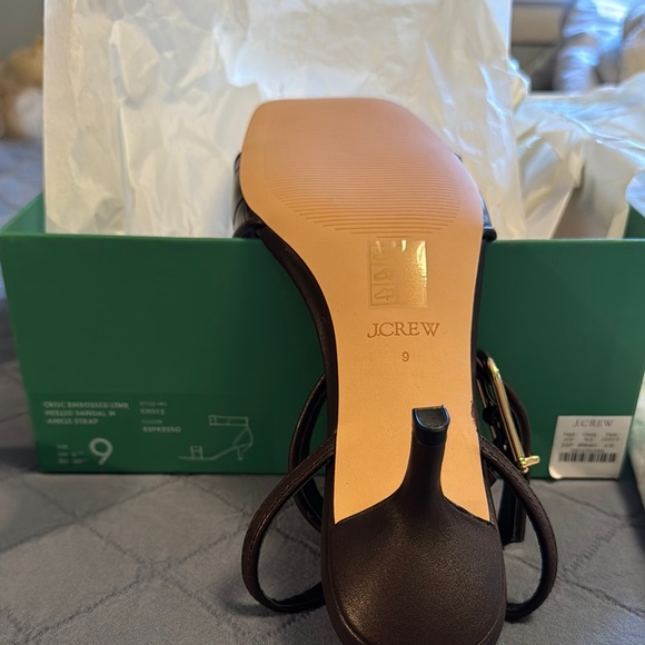 Krista kitten-heel sandals in Italian croc-embossed leather - Picture 2 of 2